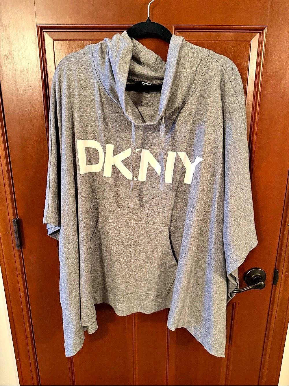 DKNY Gray Hooded Poncho Top Size 3X Like New